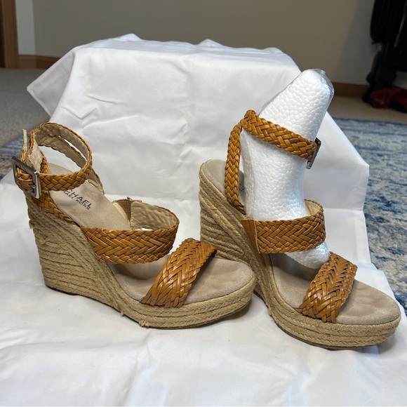 MICHAEL Kors womens wedges - Picture 2 of 14